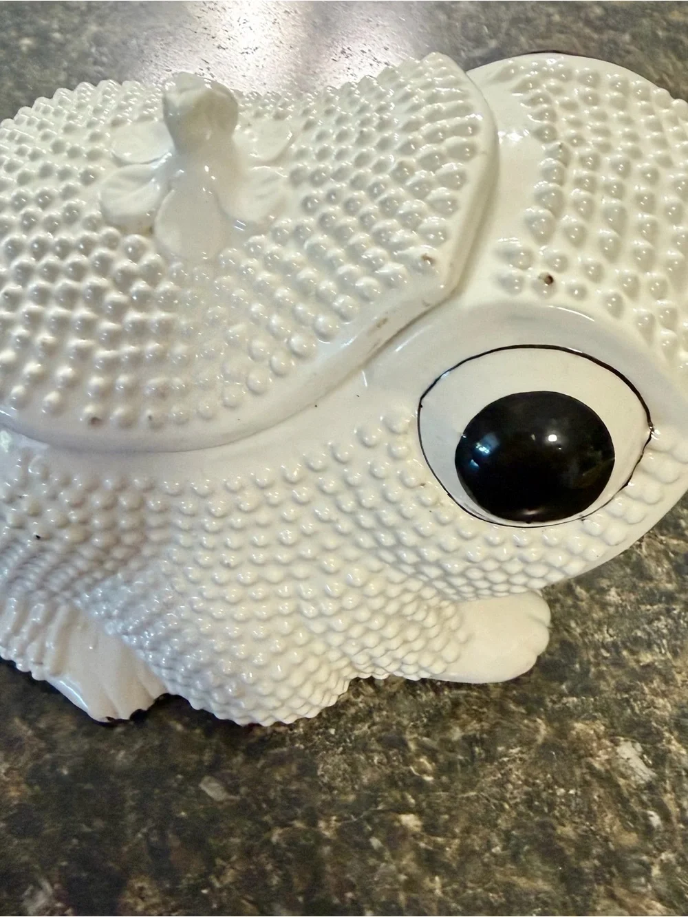 Vintage Italian ceramic hobnail frog cachepot with lid